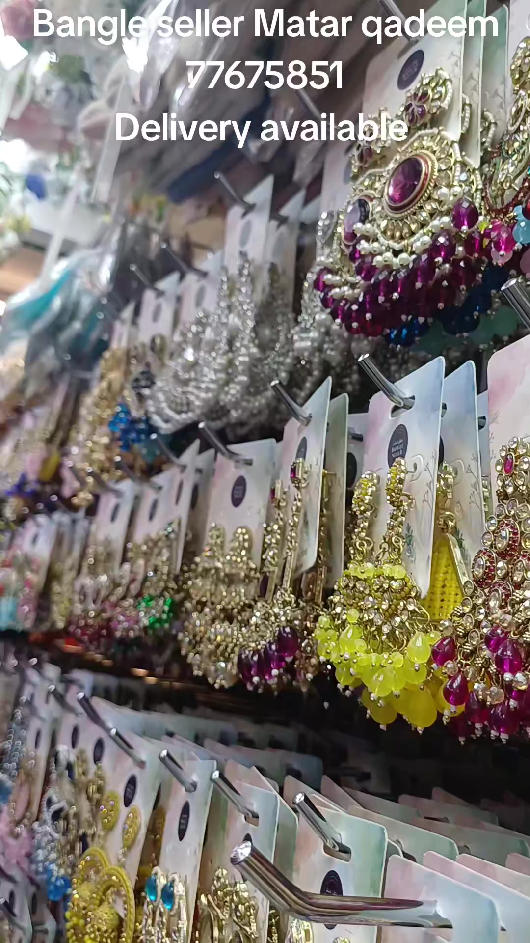 @Bangle seller