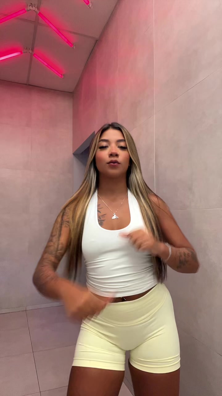 @Jullya Macedo ❤️