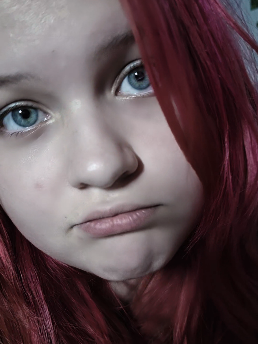 @огурец