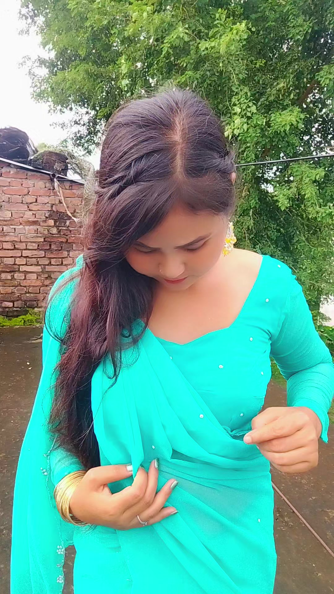 @Susmita Razbncy