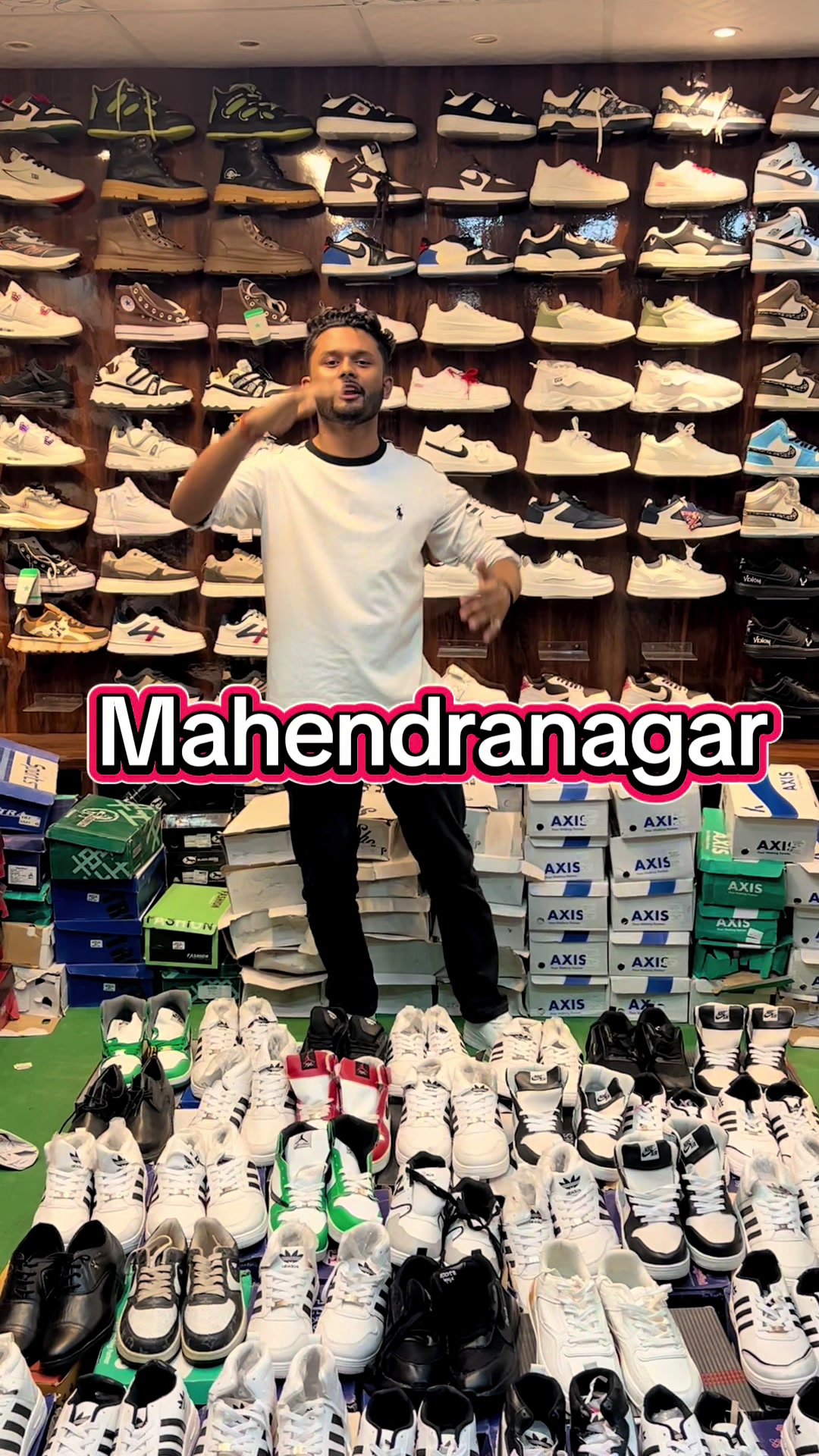 @Shoe Bank And Fashion Hunt