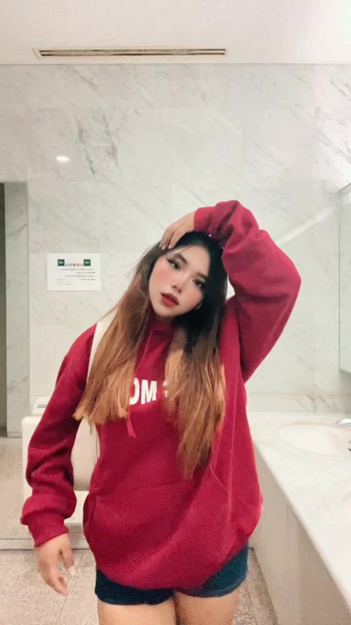 @Smriti🧚