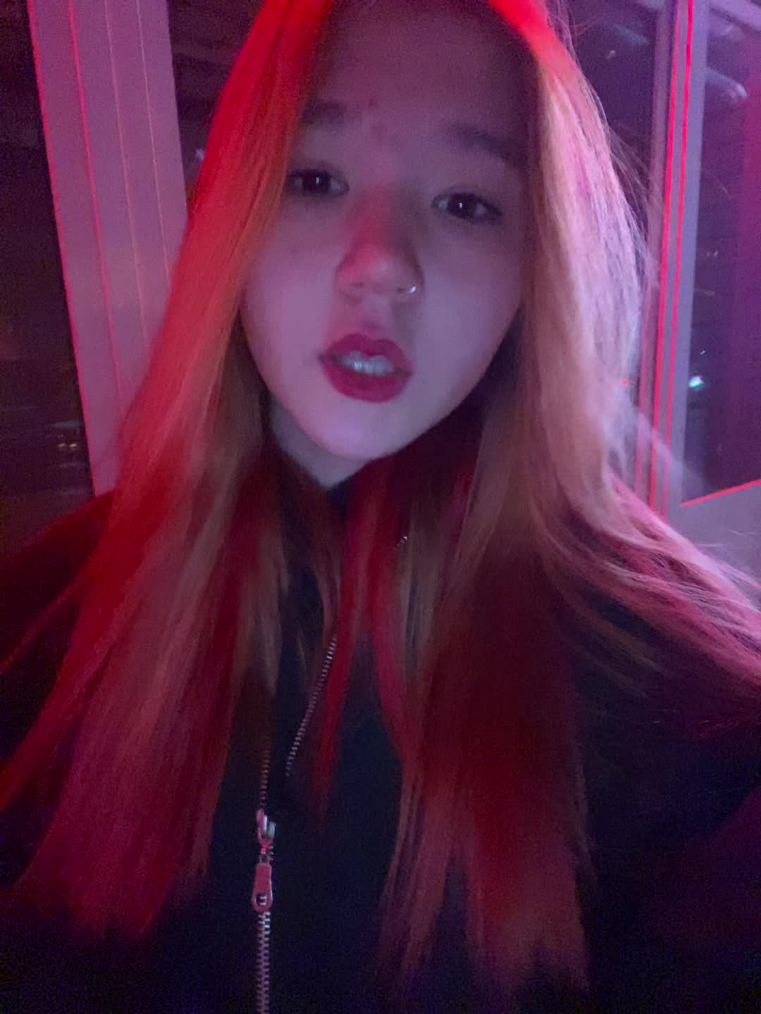 @карина пай🦊