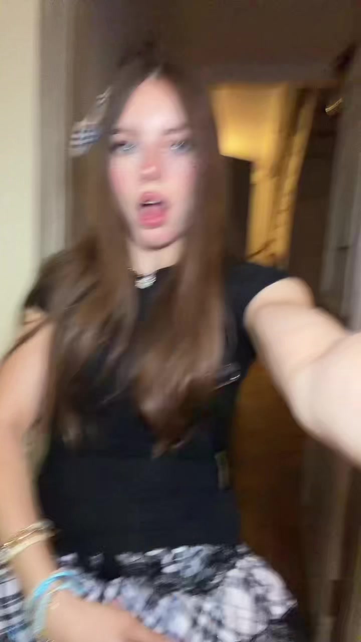 @monclershagirll