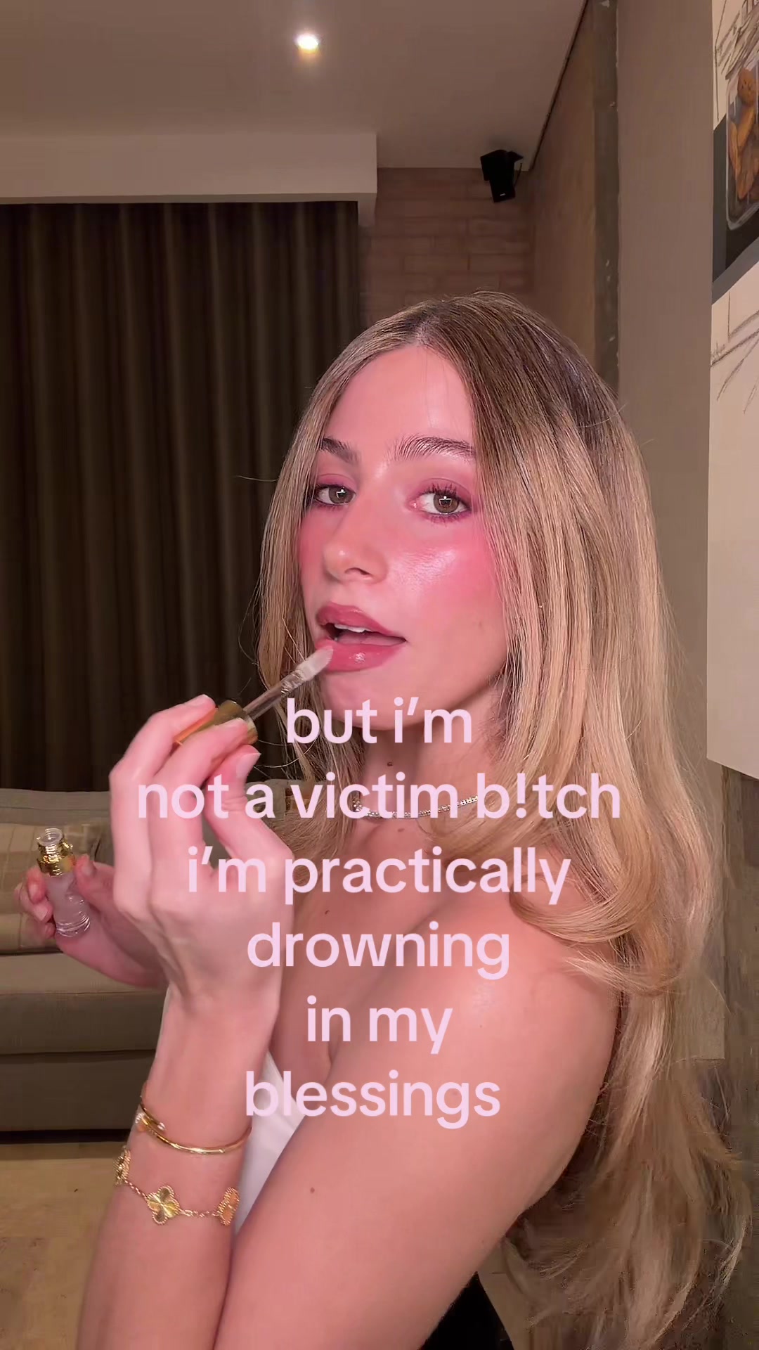 @Isabella Chams