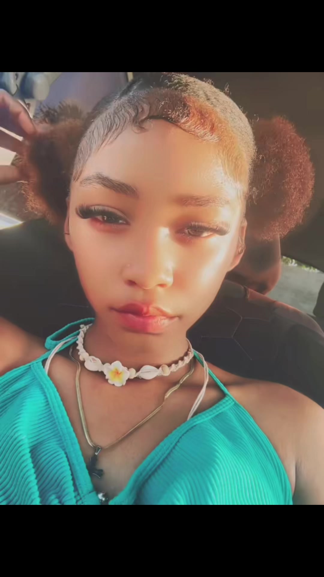 @𝓩𝖔𝖒𝖇𝖎𝖊🧟♀️