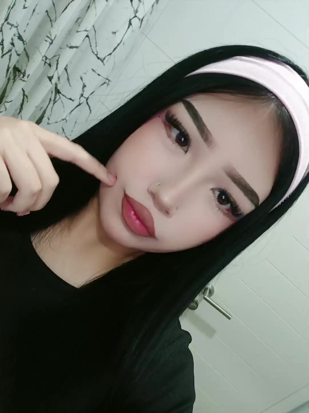 @𝓶𝓲𝓬𝓱𝓮𝓵𝓵 𝓯𝓵𝓸𝓻𝓮𝓼 🗝