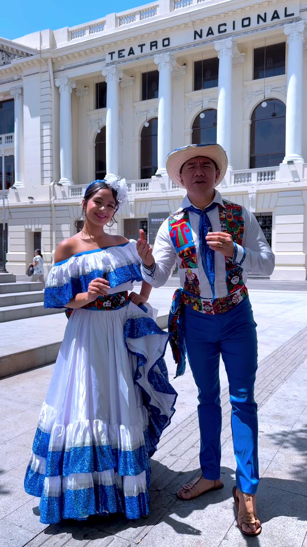 @🕺🏻Henry Ur&iacute;as 🇸🇻