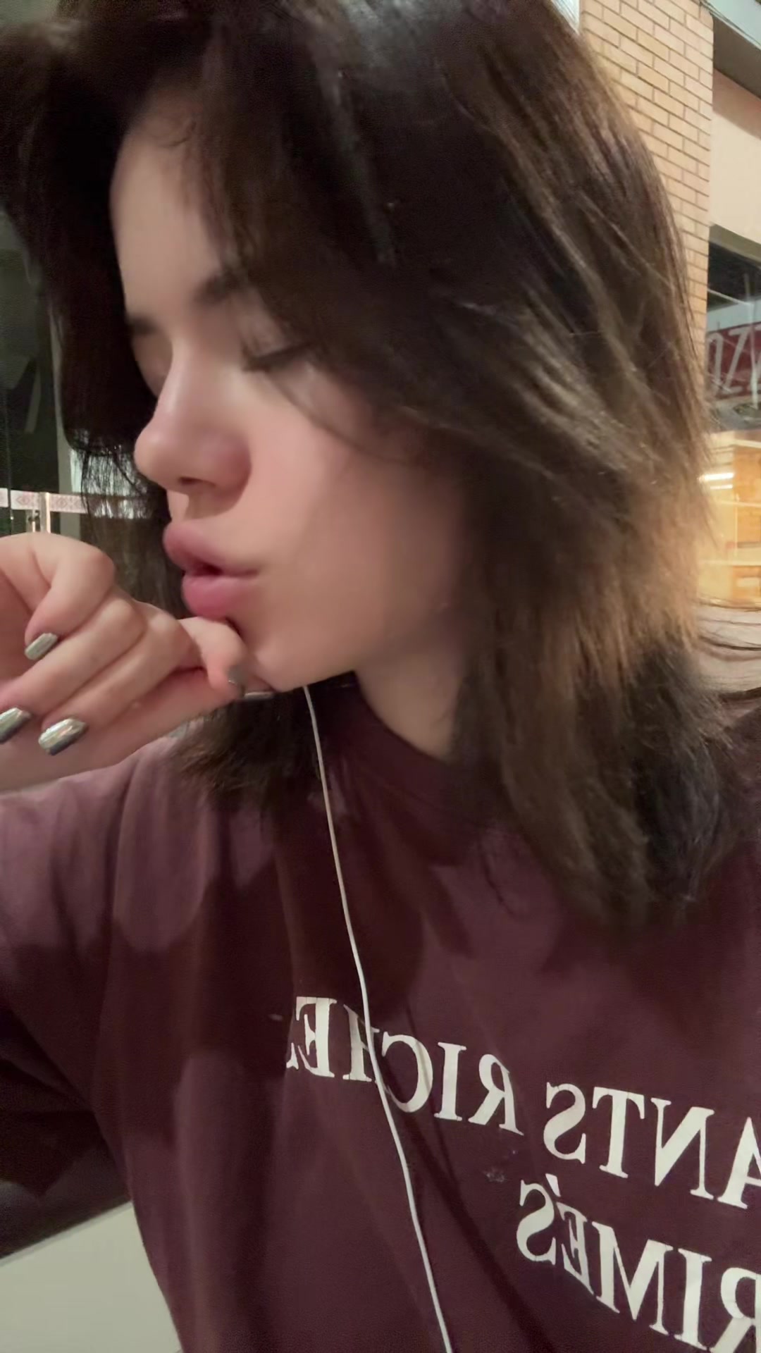@meļaniia