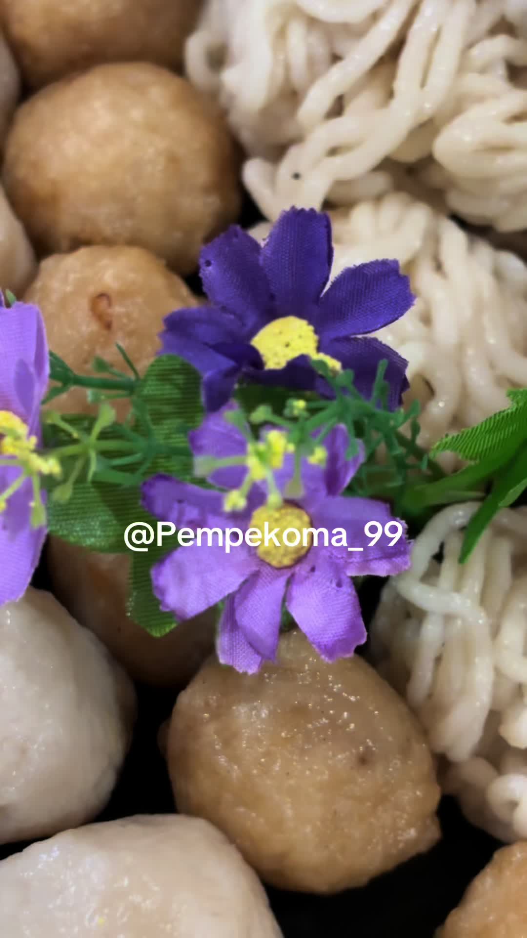 @Pempekoma_99