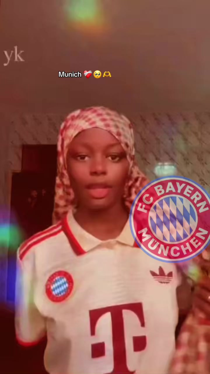 @𝑴𝑰𝑪𝑯𝑨𝑬𝑳&hearts;︎17 🇫🇷