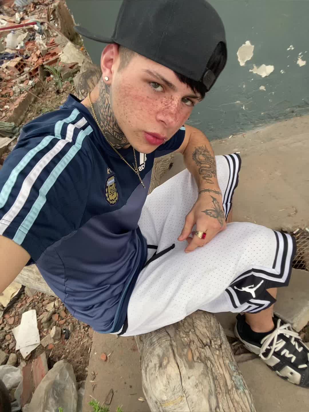 @32.lauty