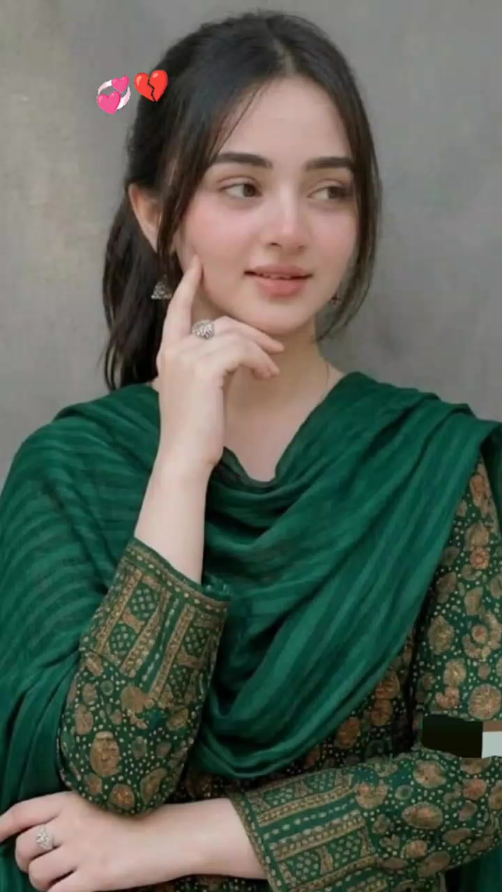 @Aria Khan
