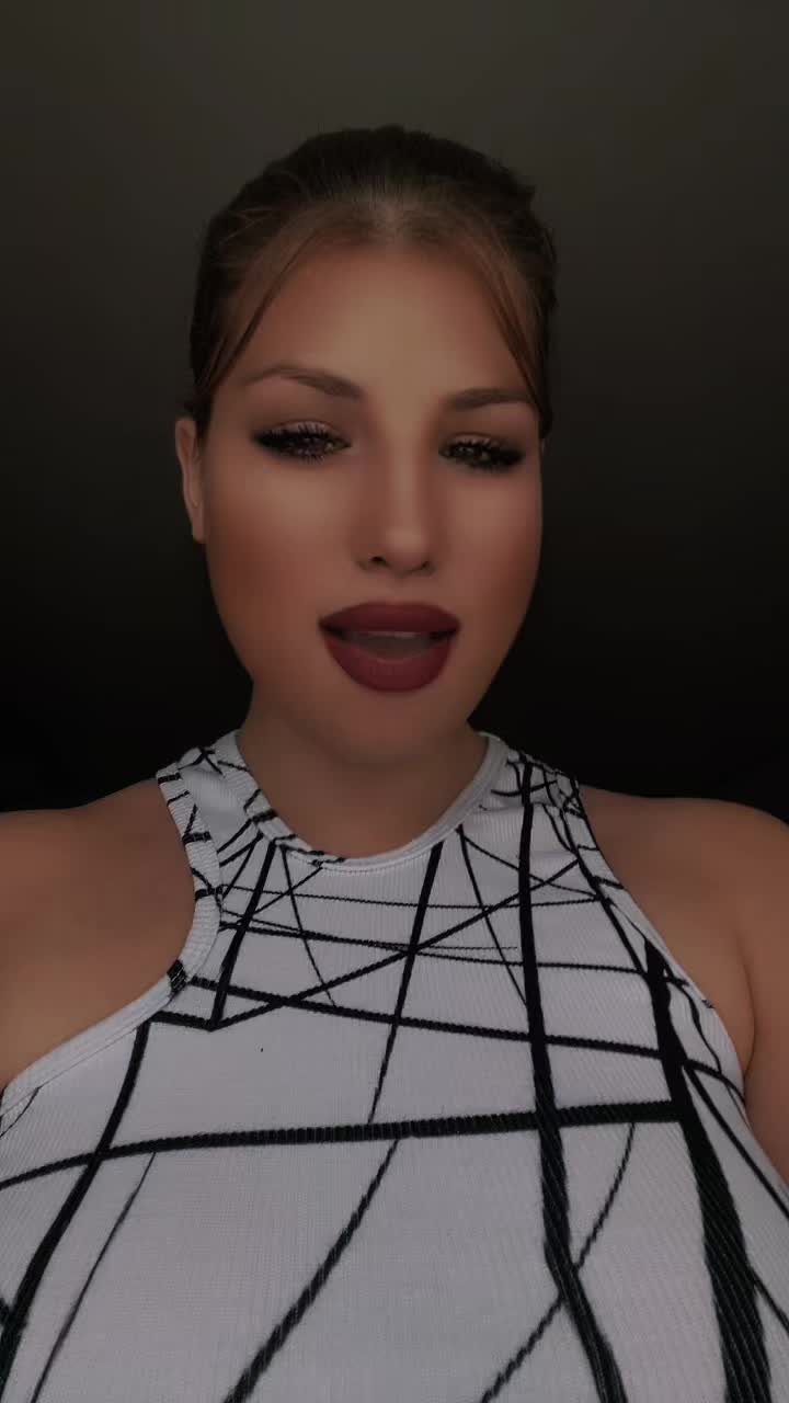 @Vikysa