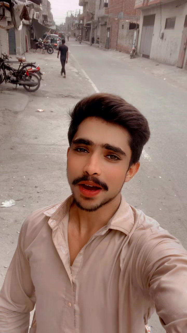 @👑 ملک بادشاہ 👑