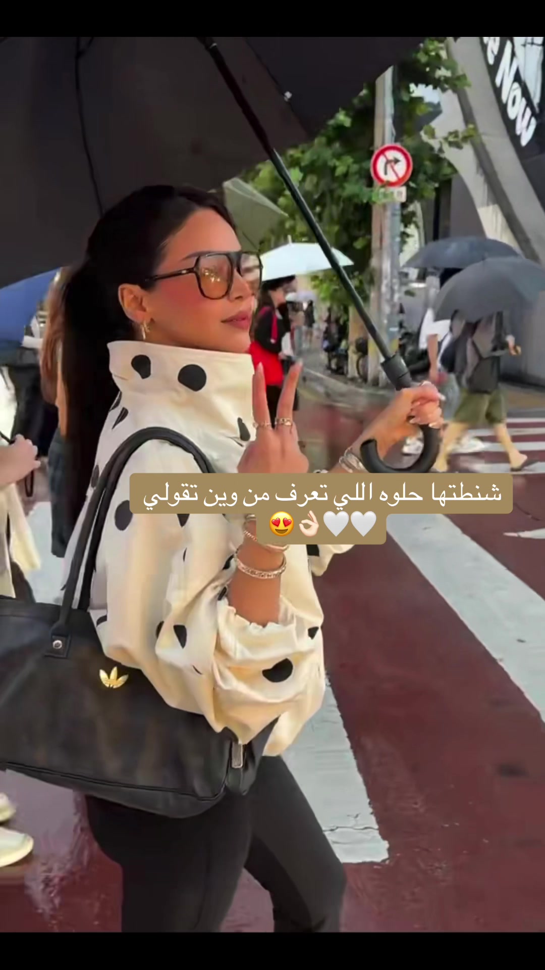 @Sela ᥫ᭡
