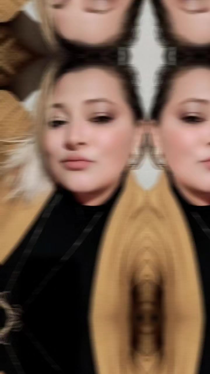 @LarisseDanielli