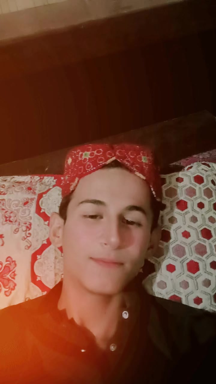 @BIlALKHAN 🇧🇹. 377. 🇧🇹