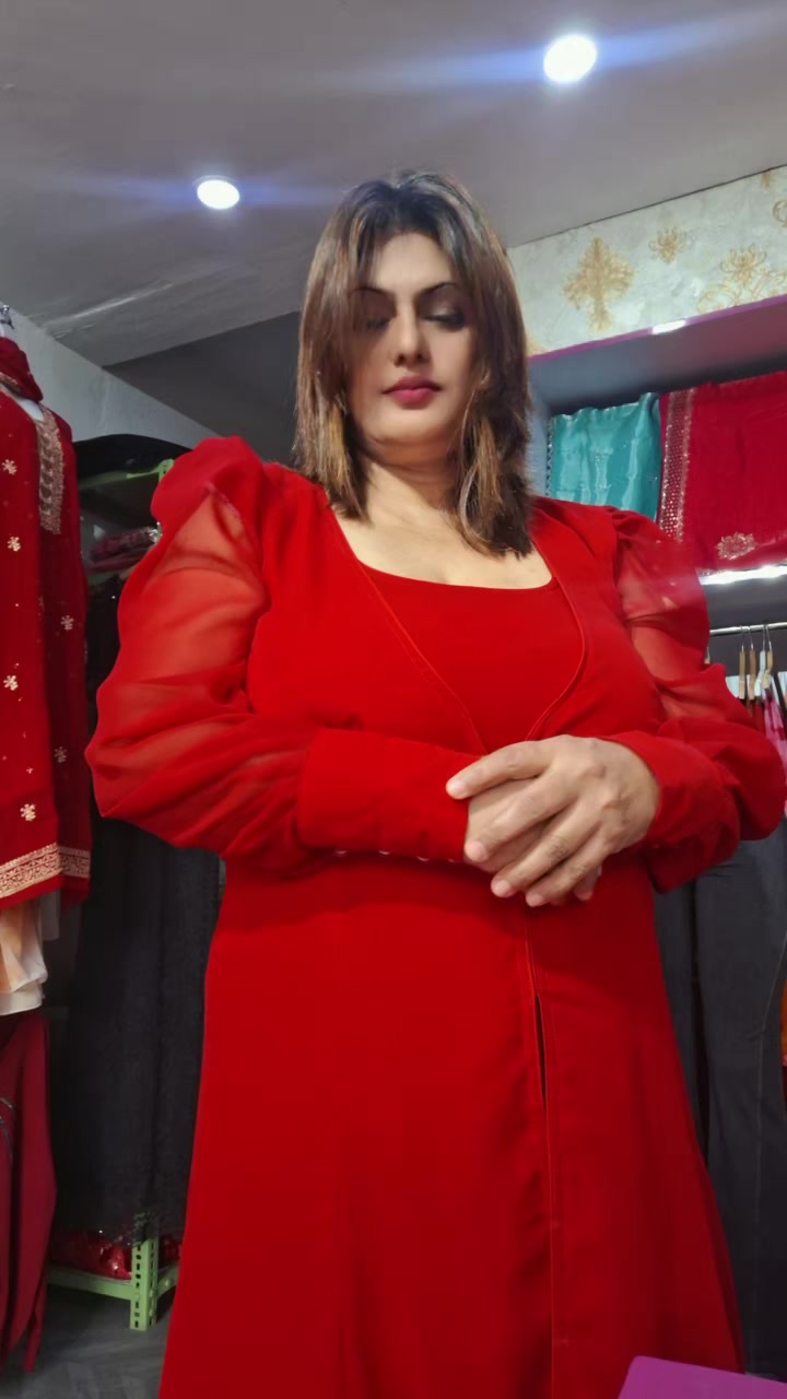 @मीना ढकाल