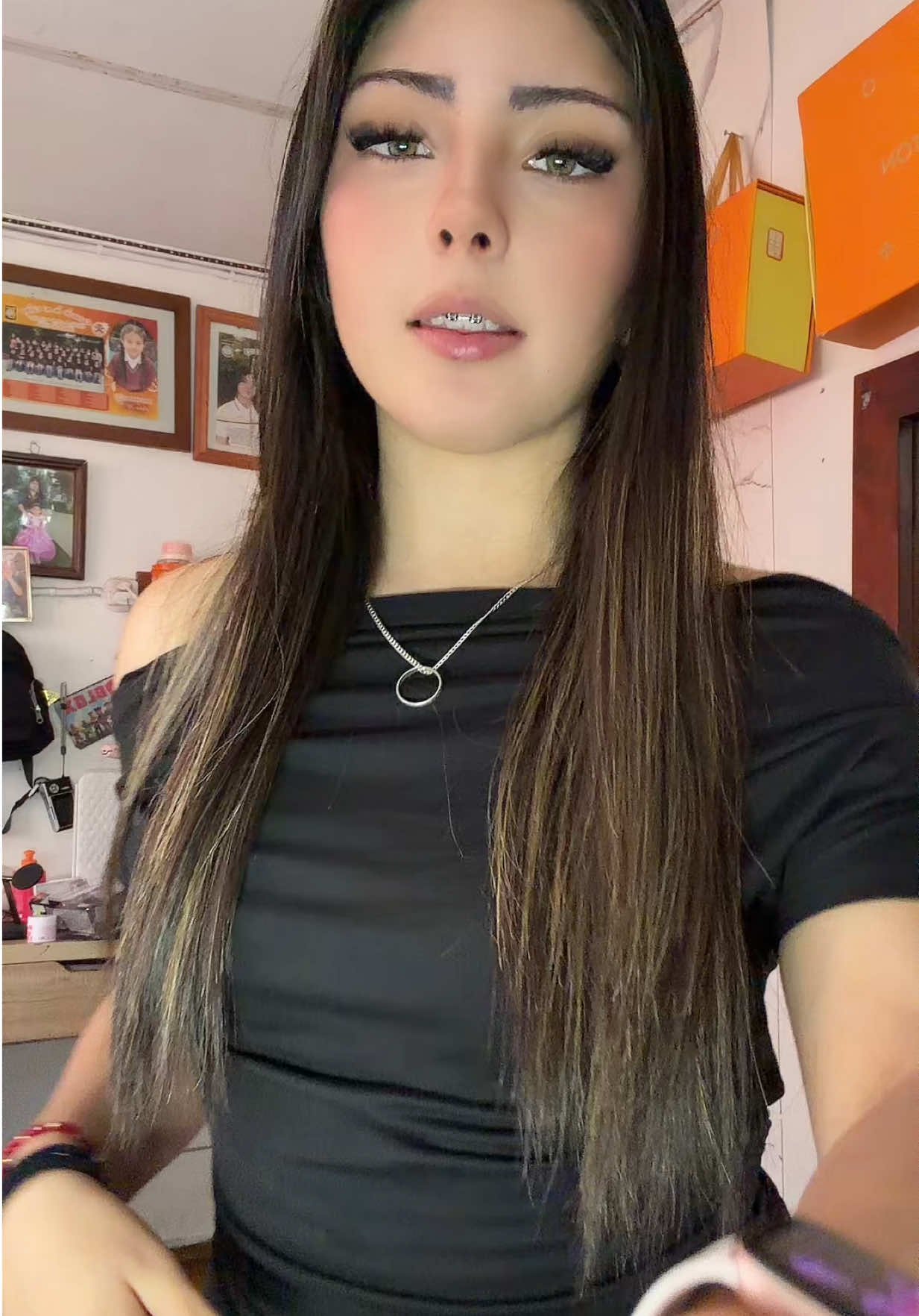 @𝐌𝐚𝐝𝐞𝐬𝐢𝐭𝐚