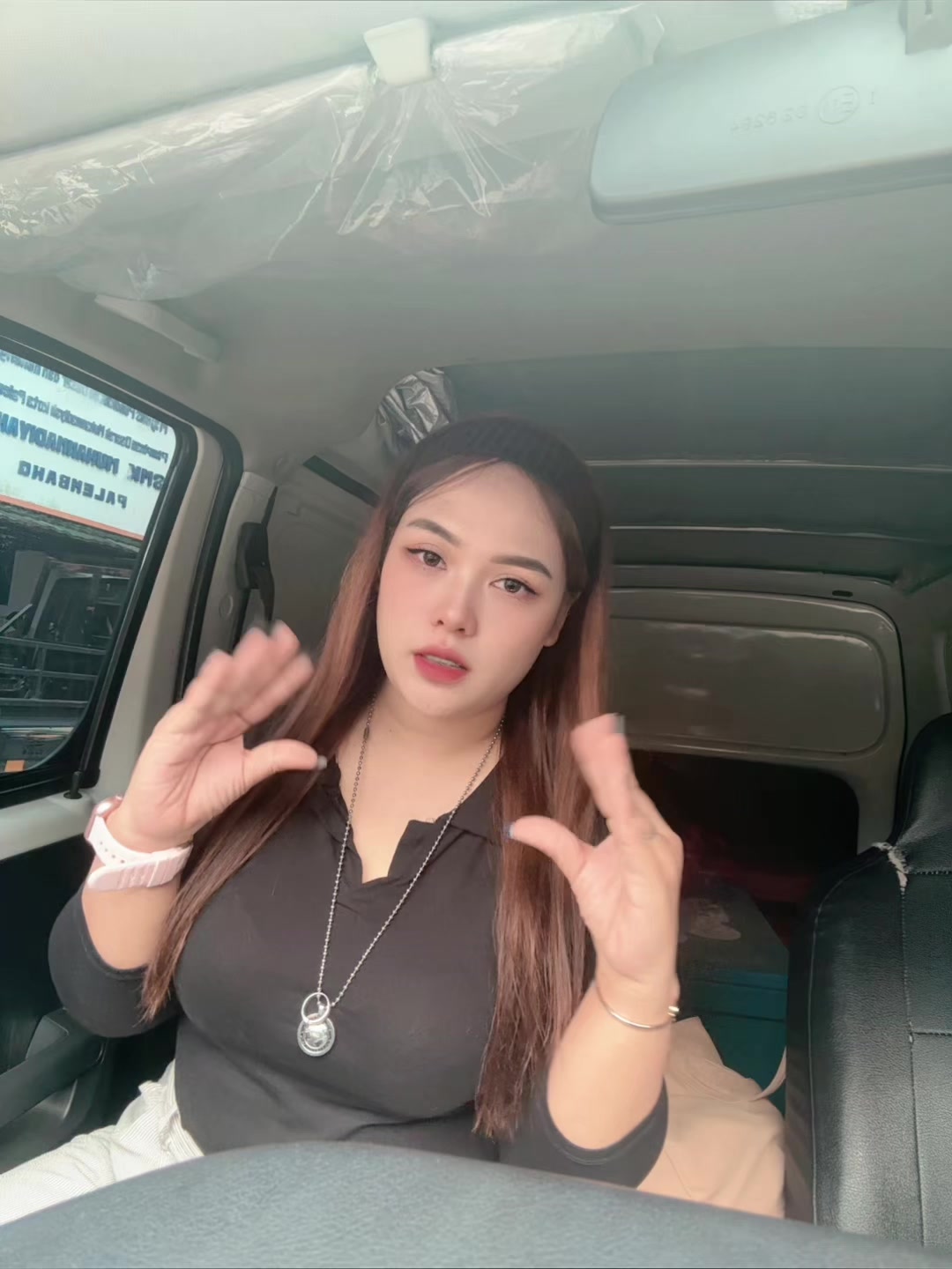 @Queenyanata