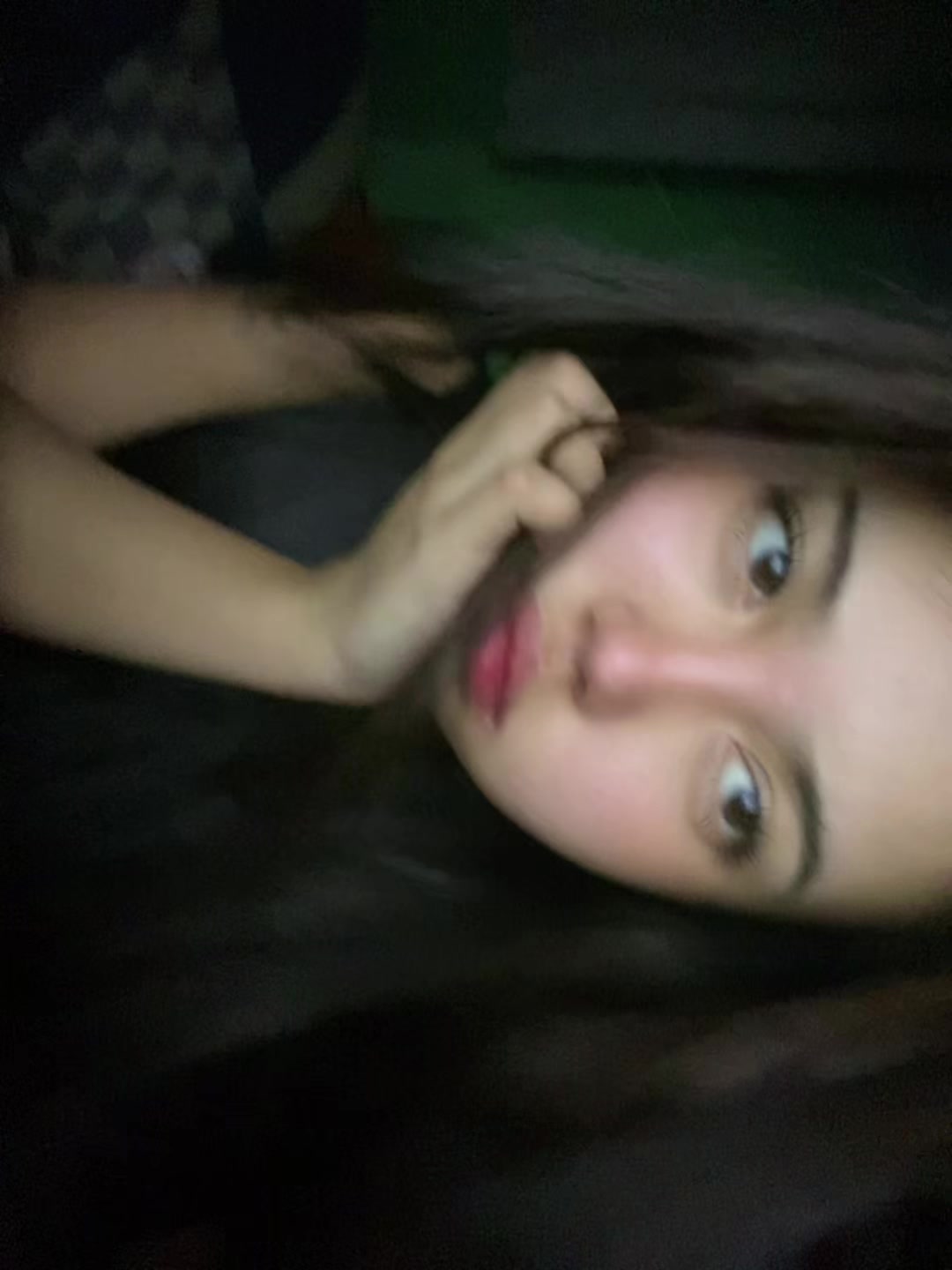 @twtlykvcaaaaahck