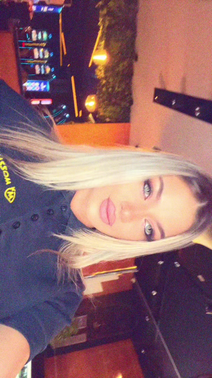 @anđela