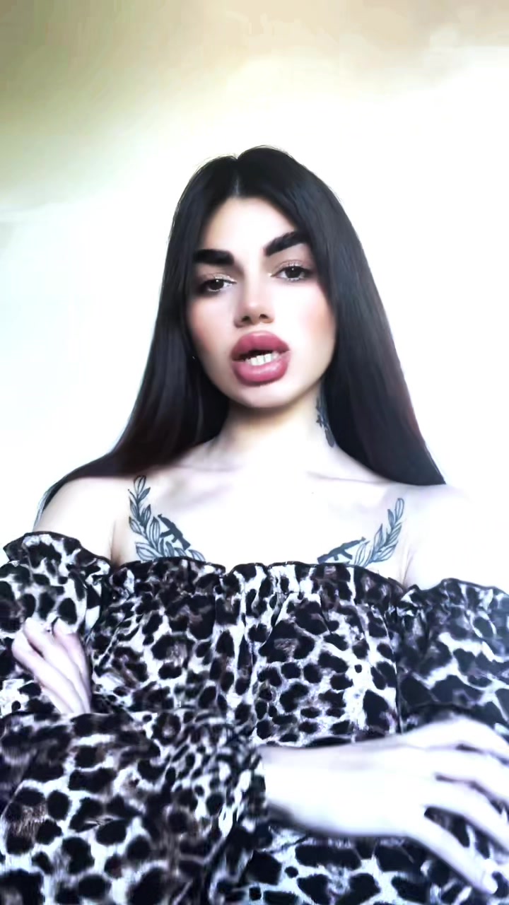 @Alina🦋✨