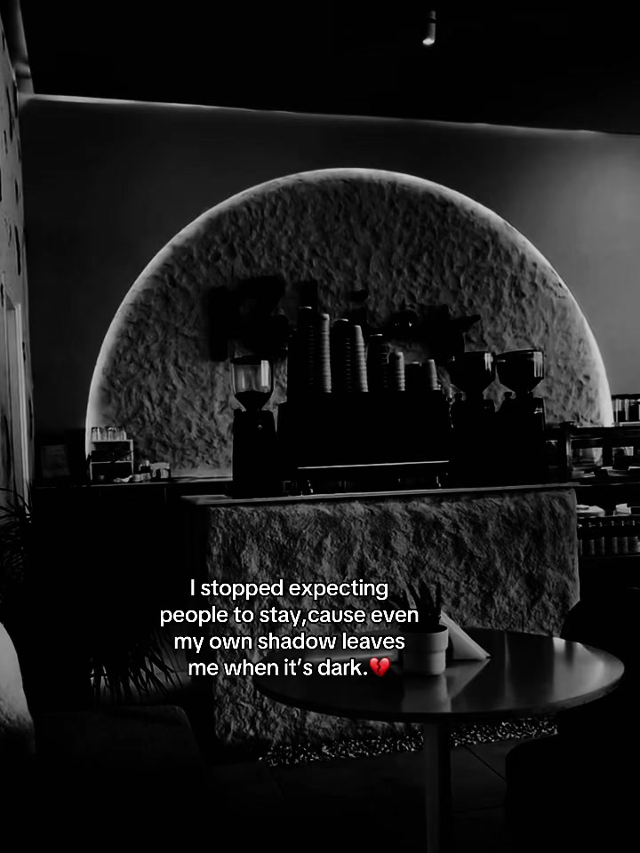 @BROKEN SOUL💔🥀.