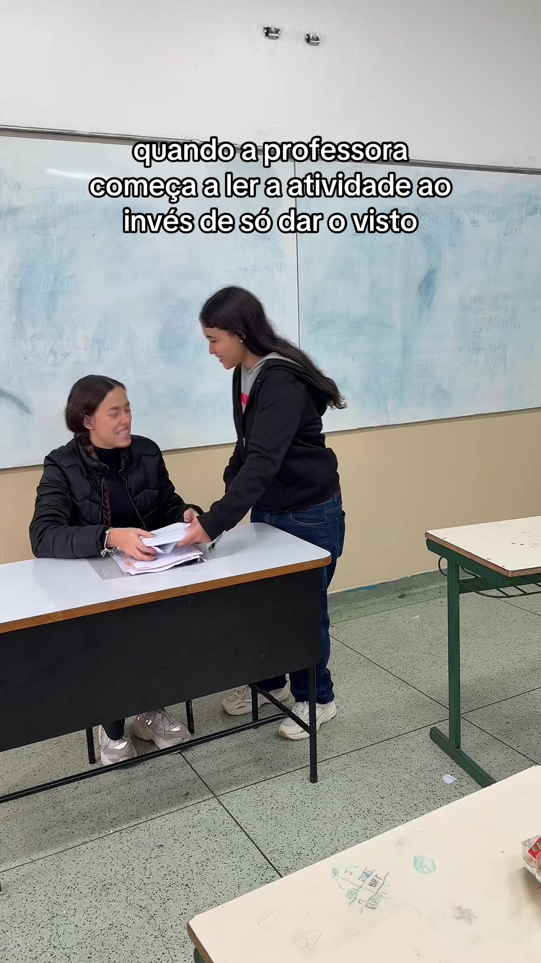 @Julia Andrade