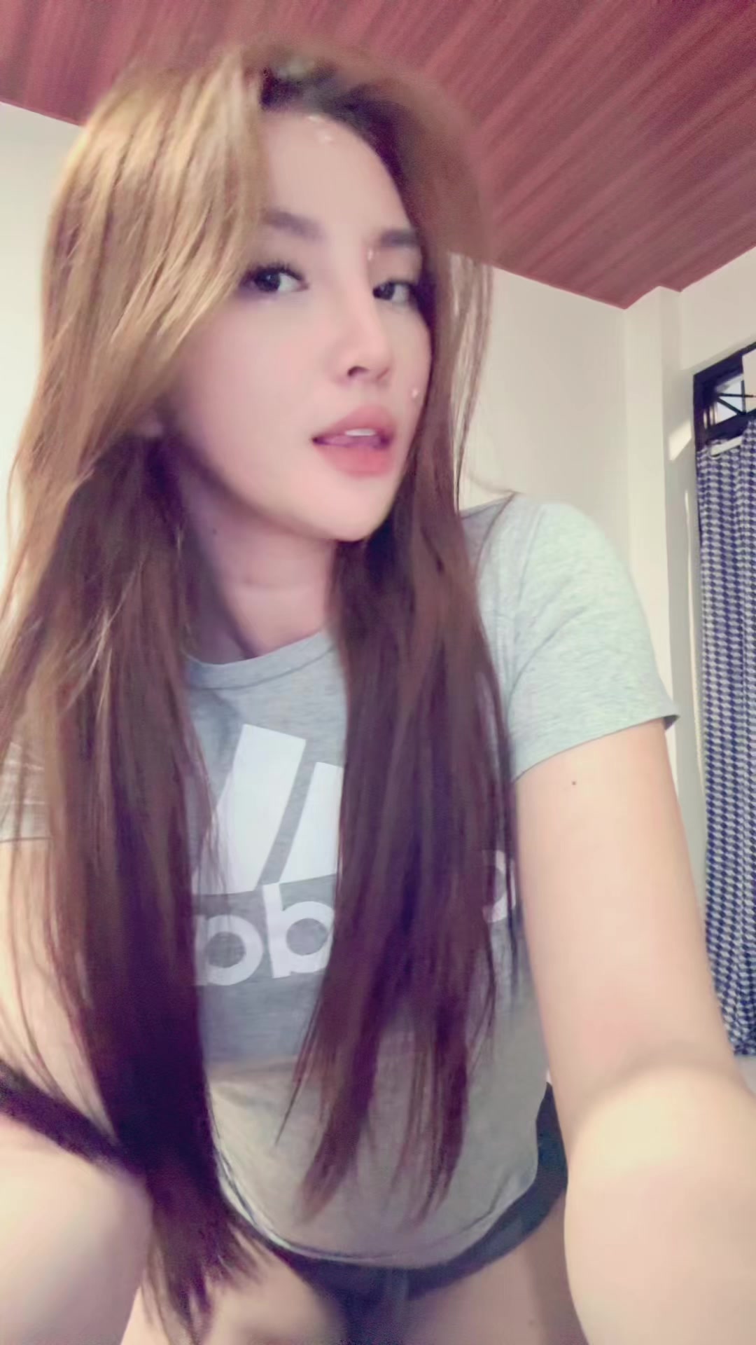 @mochi.kiss