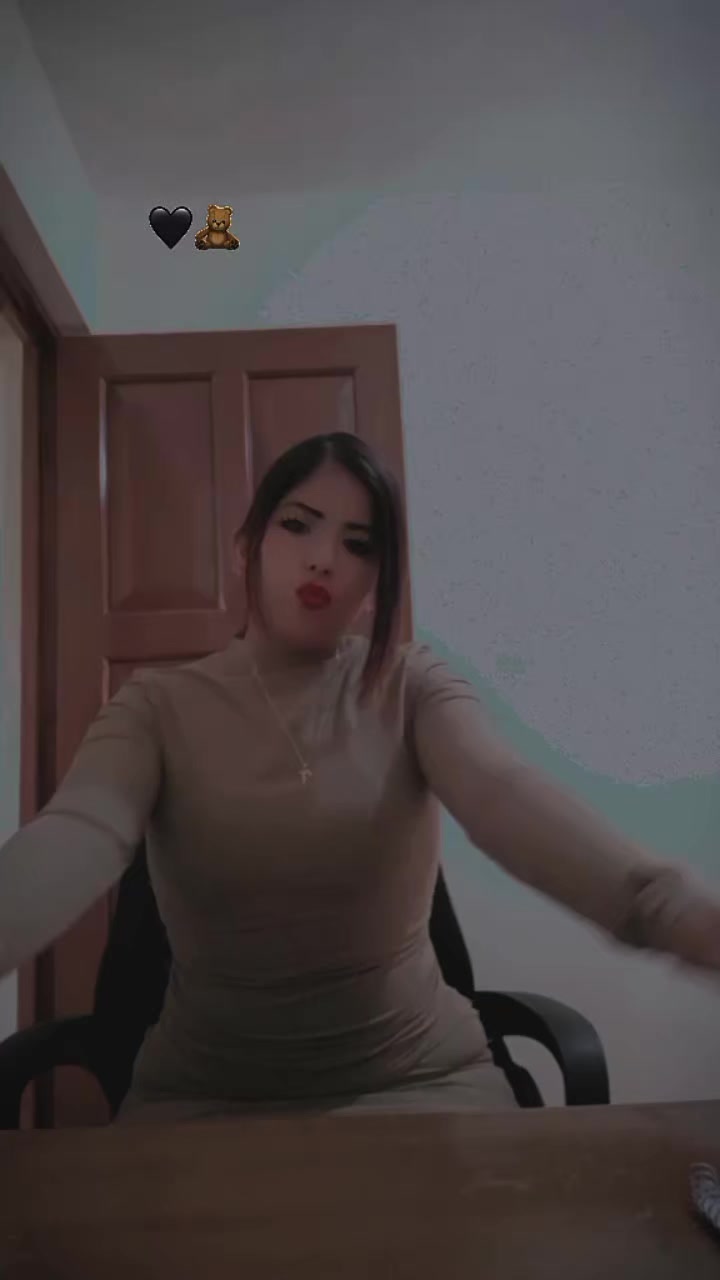 @Noemi Claros