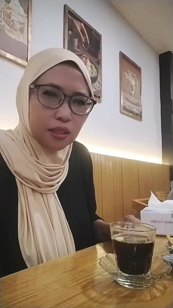 @Ani_Jhee01