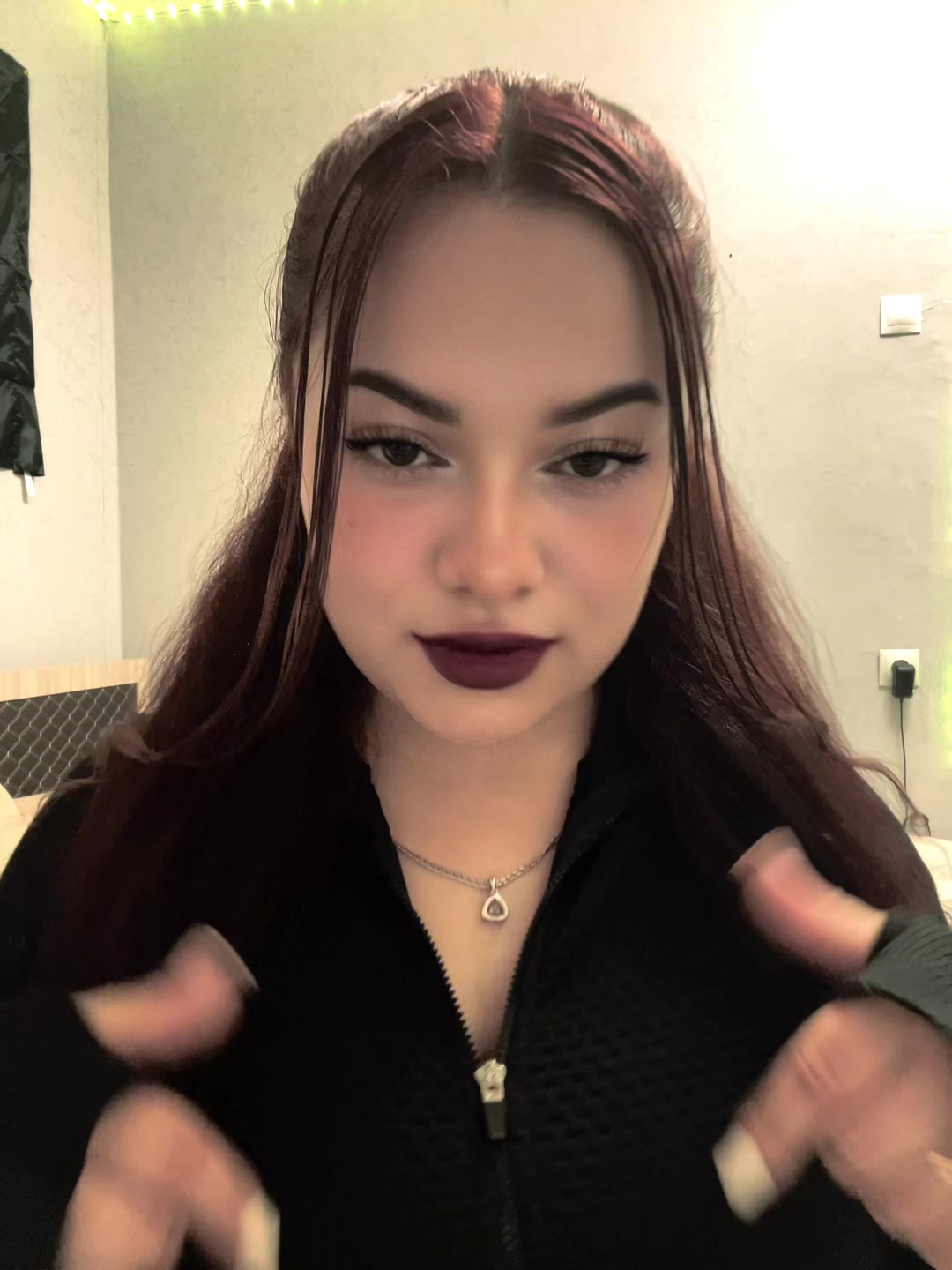 @Angel_25