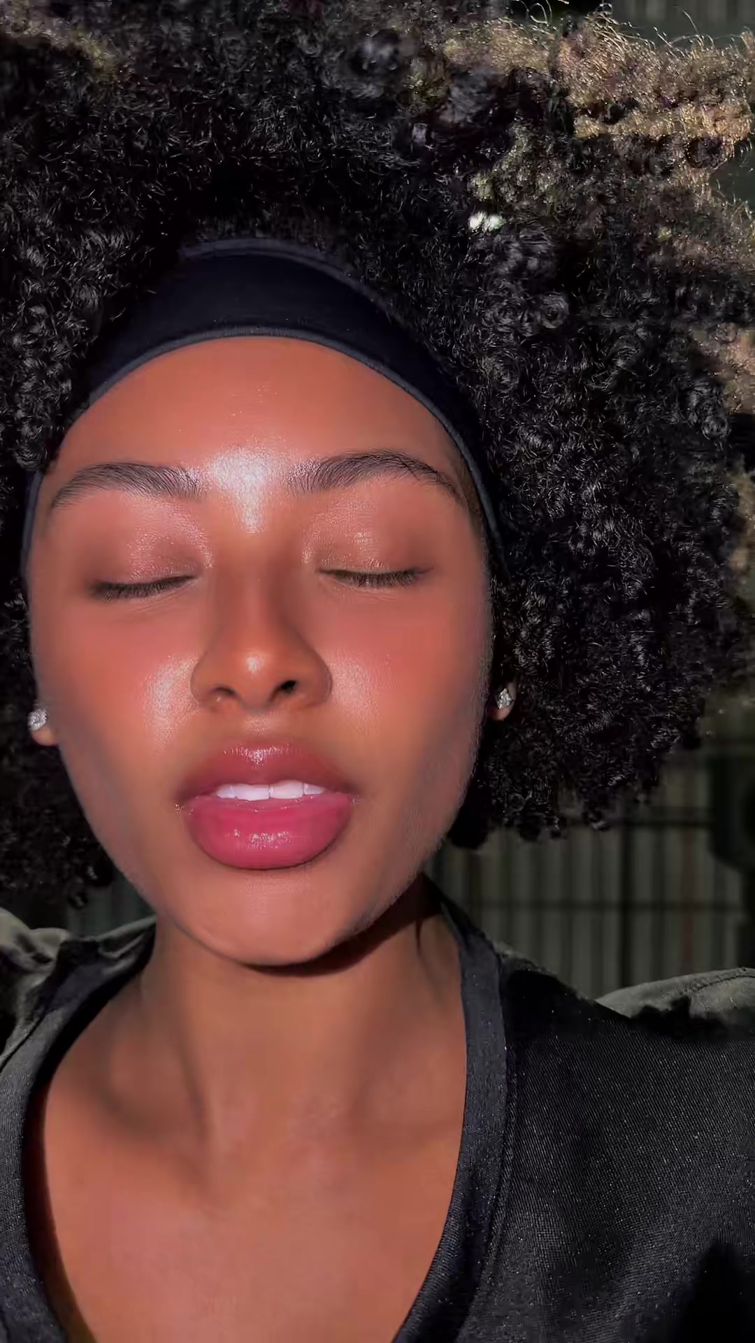 @AfroZuri