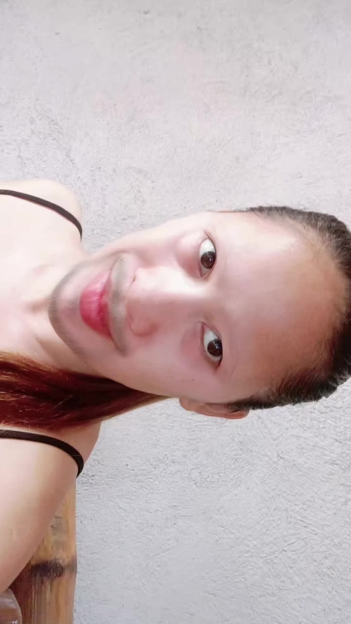 @enitsirhc oniuqA