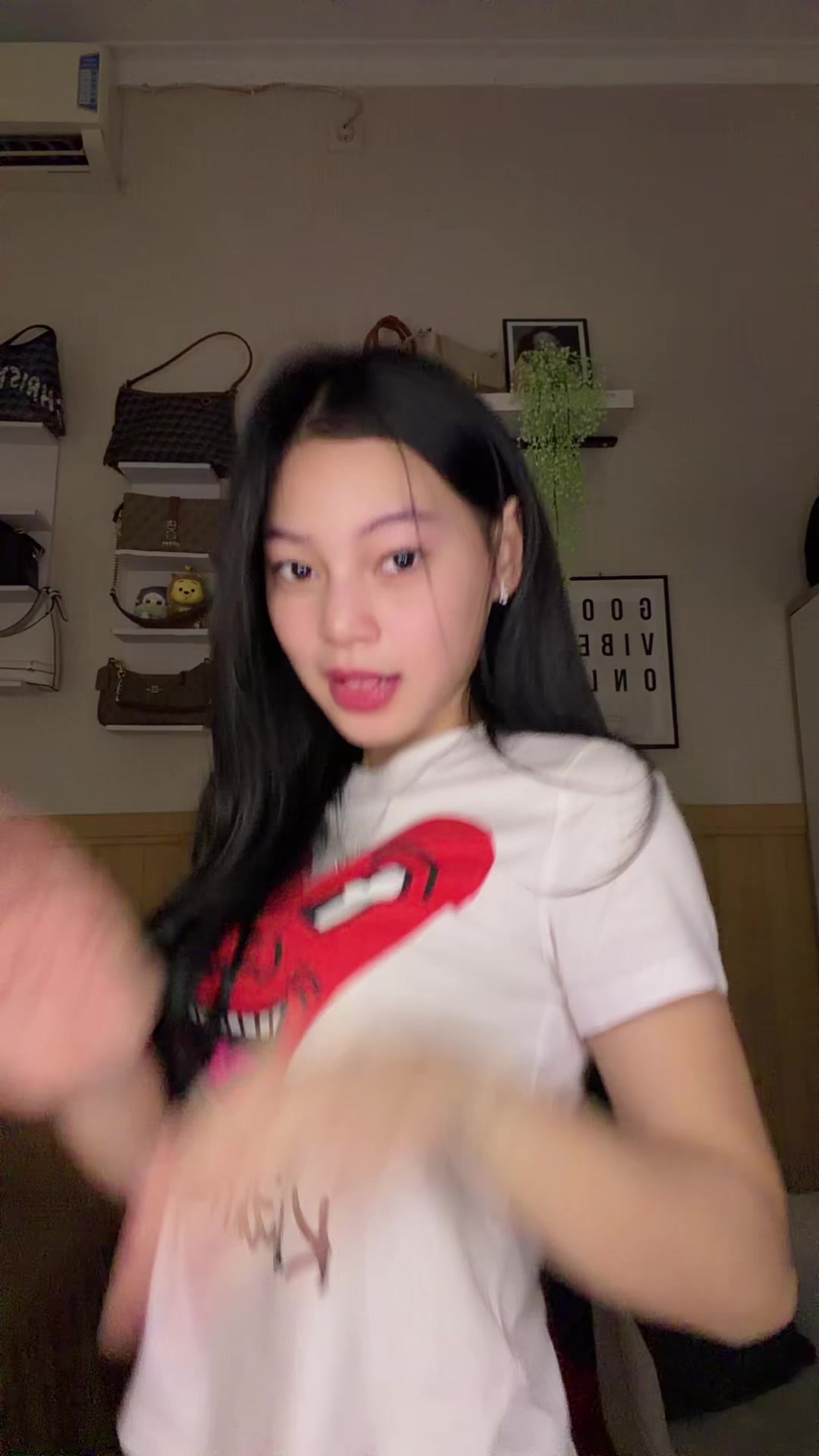 @queena_gadis