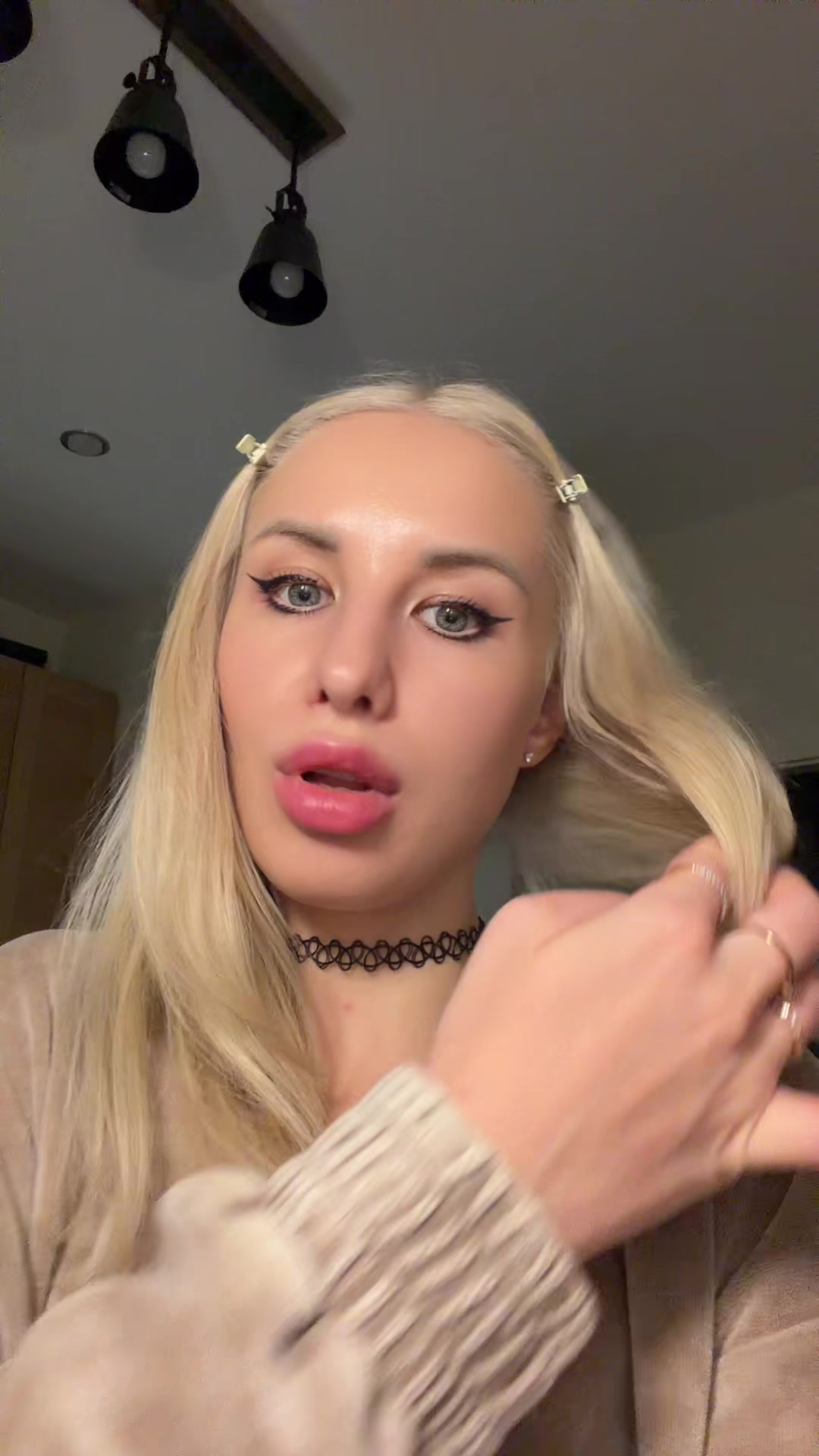 @mary_very