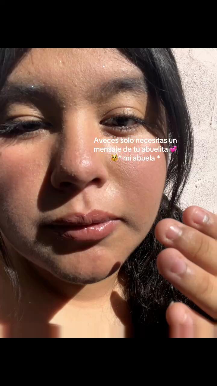 @adri_avila00