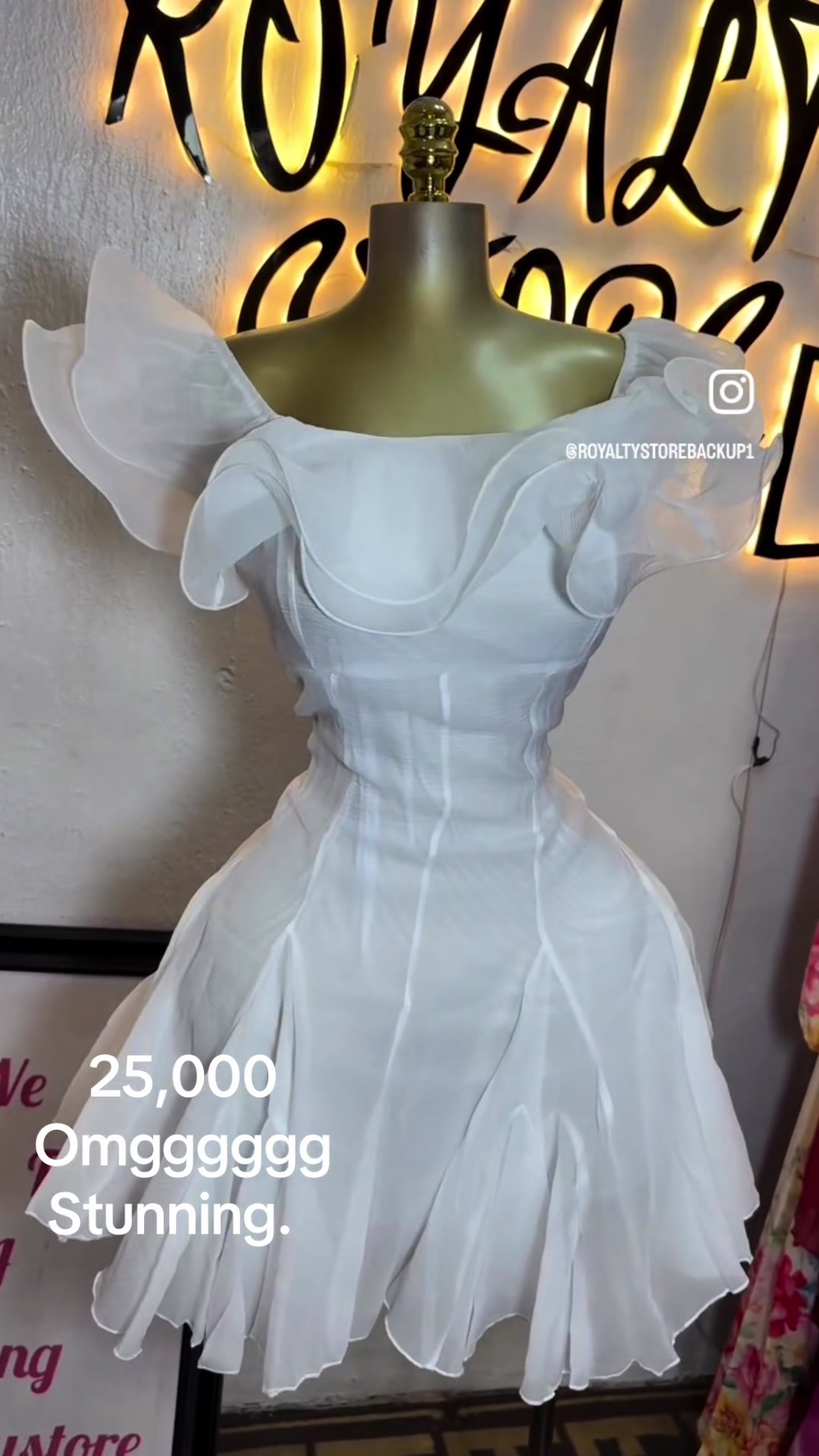 @Royaltystore2