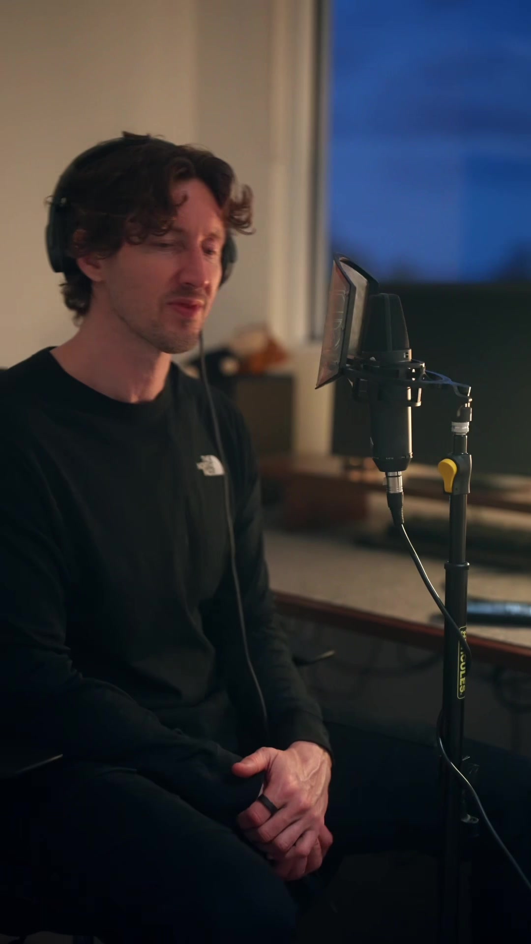 @Dean Lewis