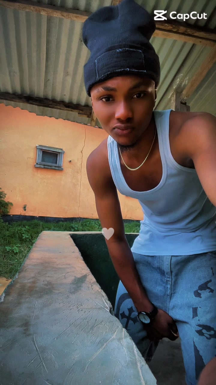 @Call me-Man-Boi 🦅💯🇬🇳 🇱🇷