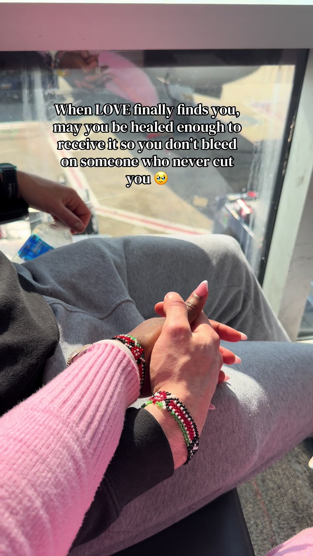 @Vayonah 🇺🇸 🇰🇪
