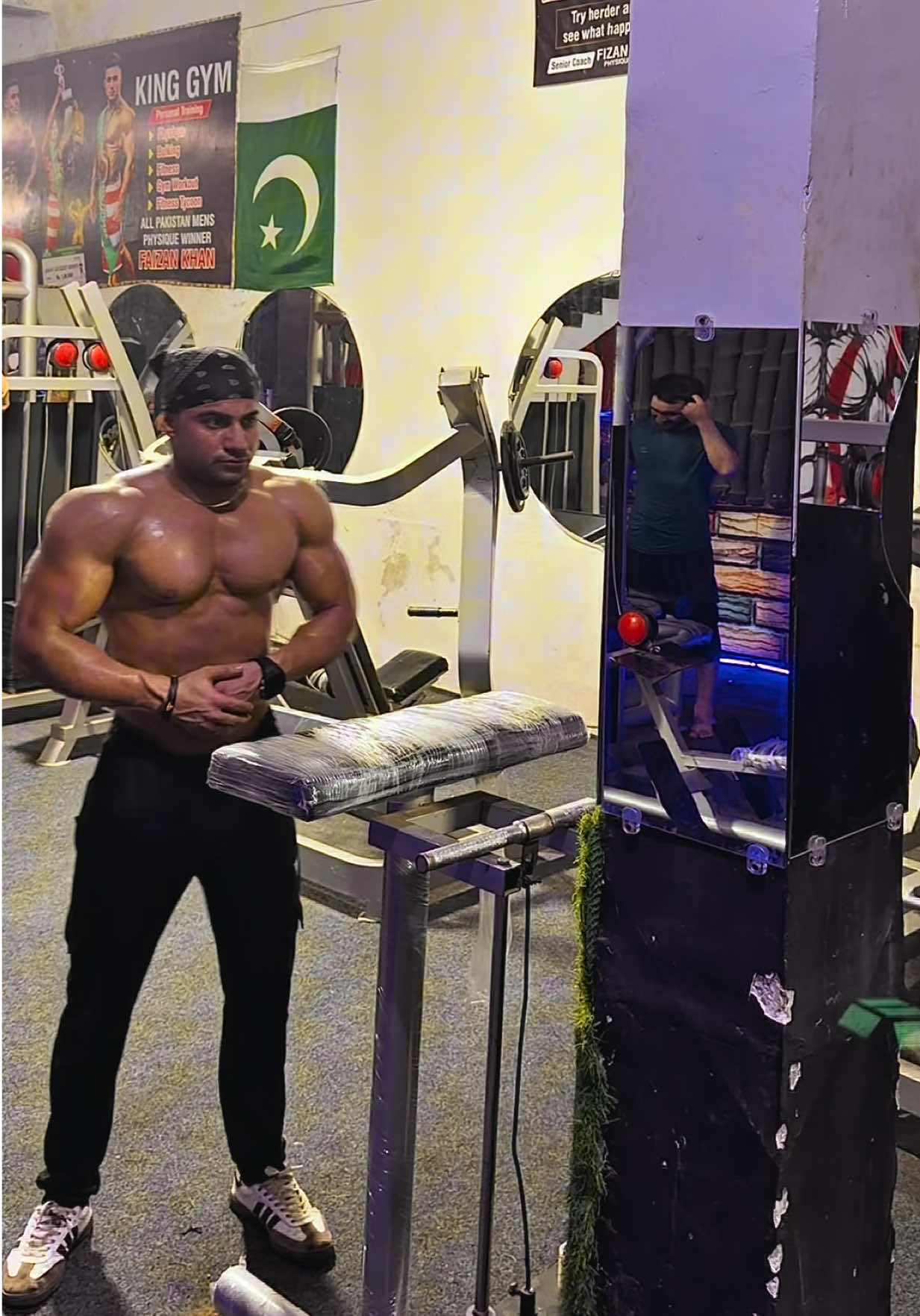 @💪Faizan Khan mr Asia👑🦅
