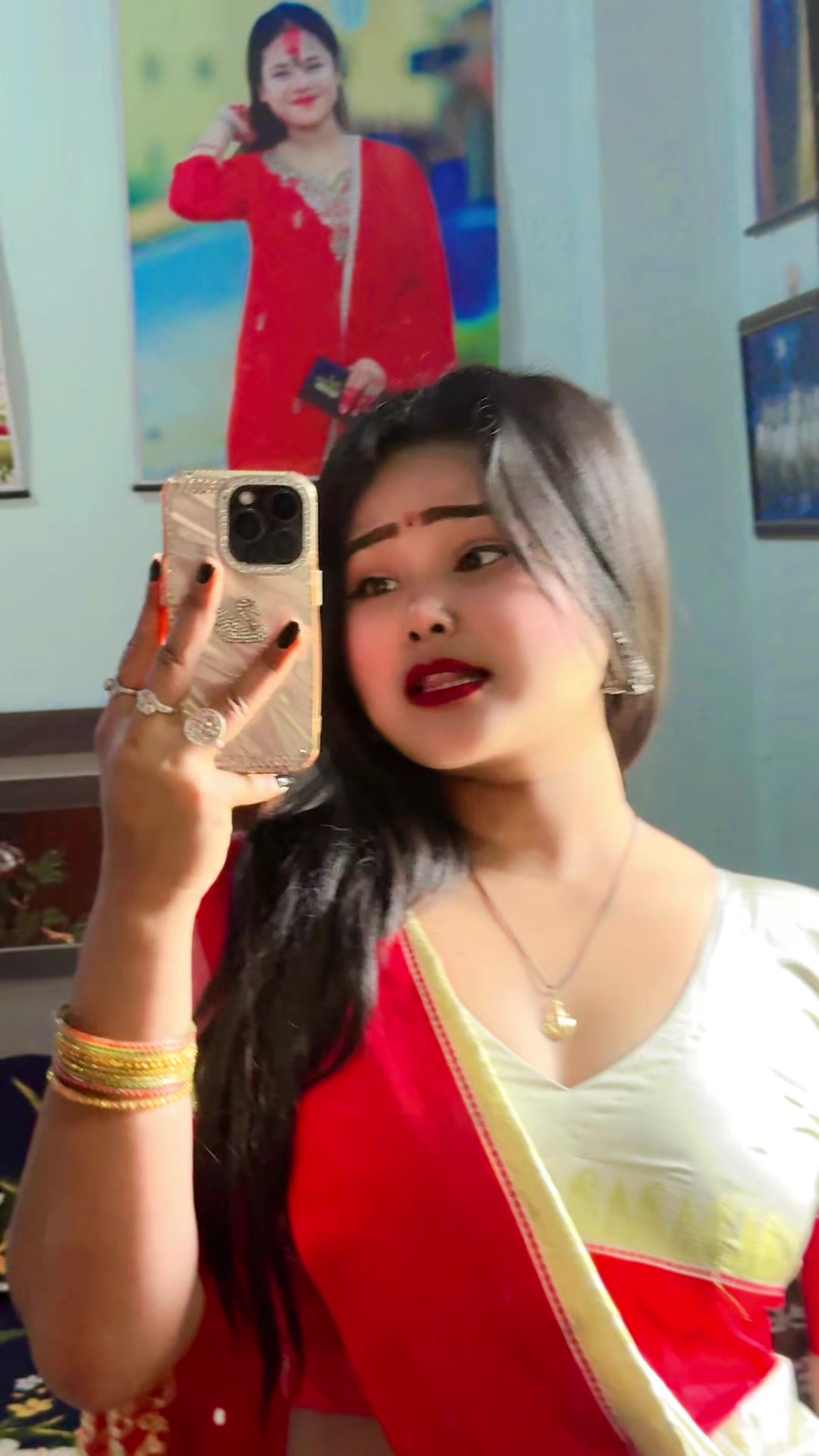 @😎Dipika Gh😎