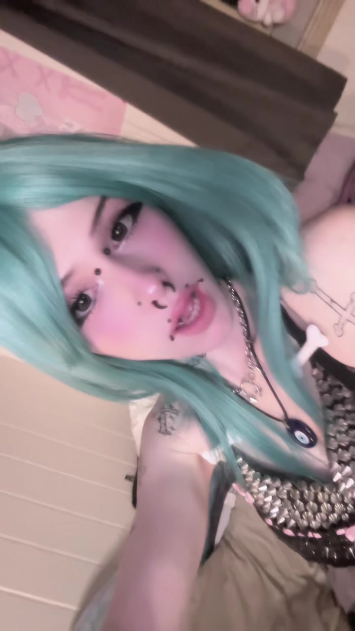 @deadgothlia