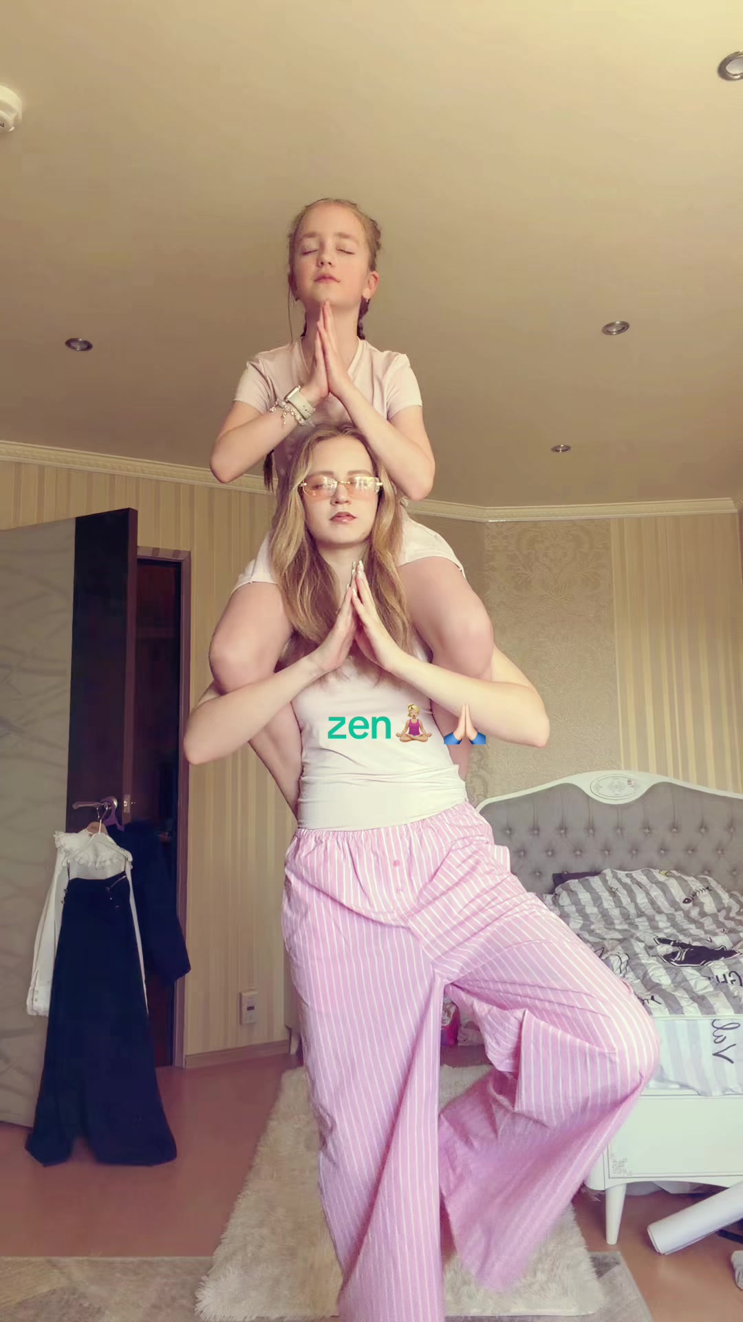 @викуся
