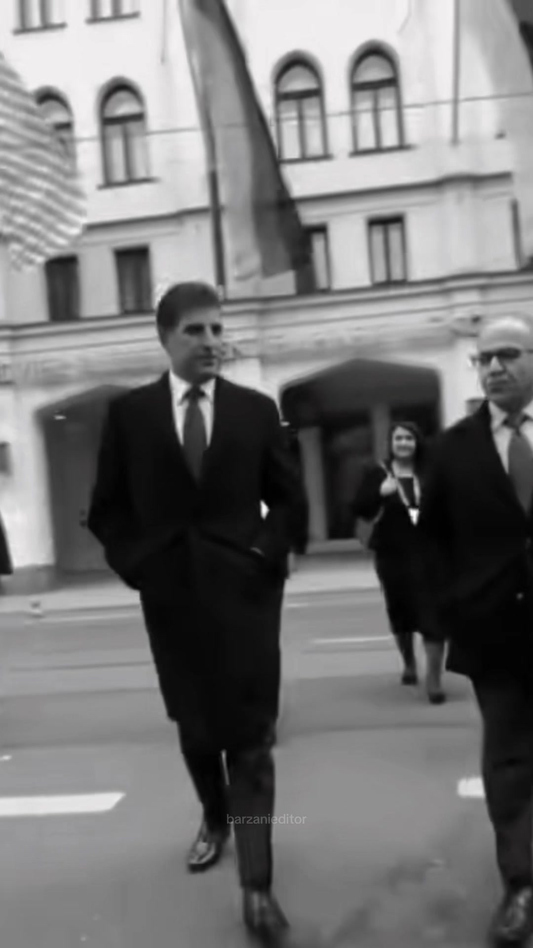 @𝐁𝐀𝐑𝐙𝐀𝐍𝐈♕-𝐄𝐃𝐈𝐓𝐎𝐑