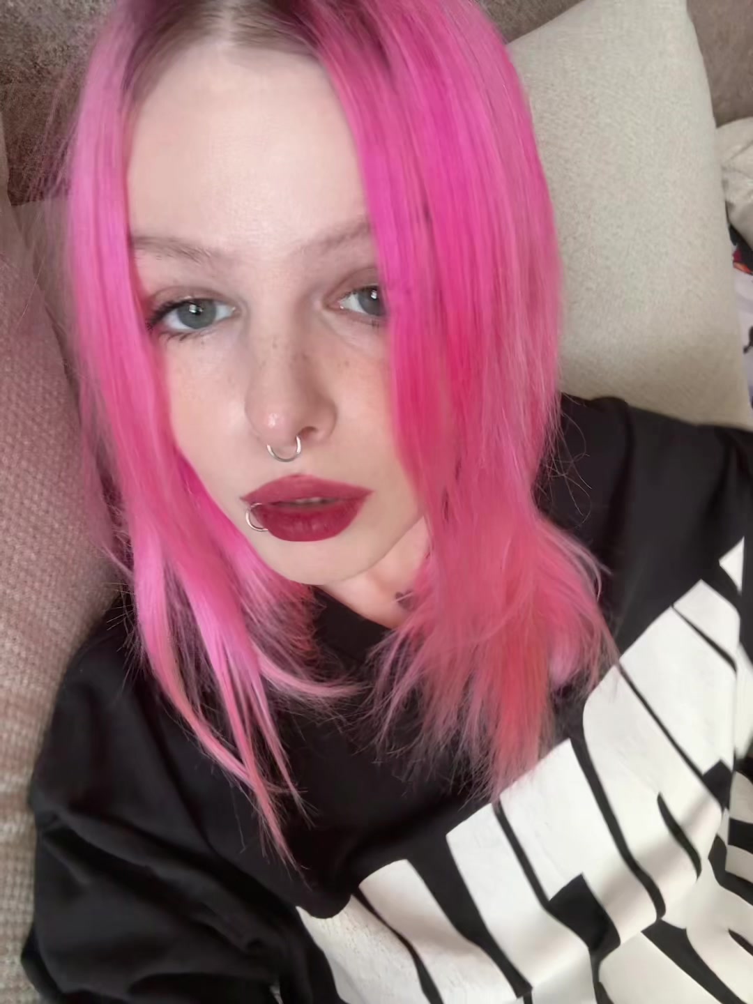 @whoisronnimr