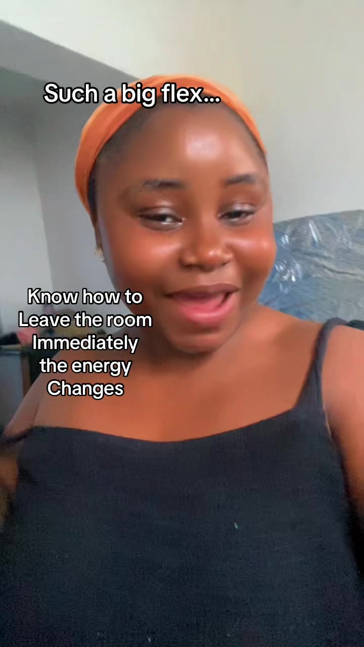 @lizcharm